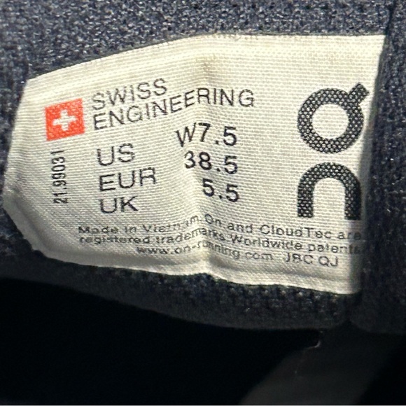 On Cloud On Running On Cloudflyer | White Lime Green Blue | Size Women’s 7.5 - Picture 7 of 10